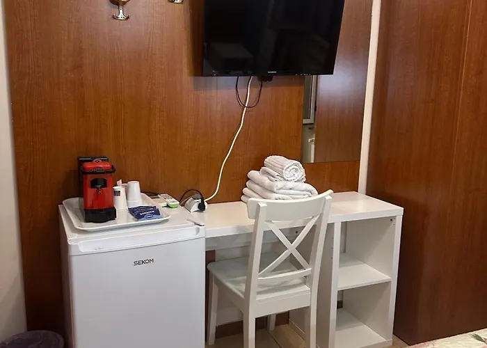 Near Termini Station 3* Rome