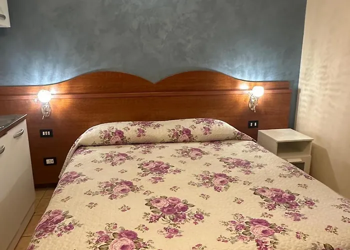 Gasthuis Near Termini Station 3*
