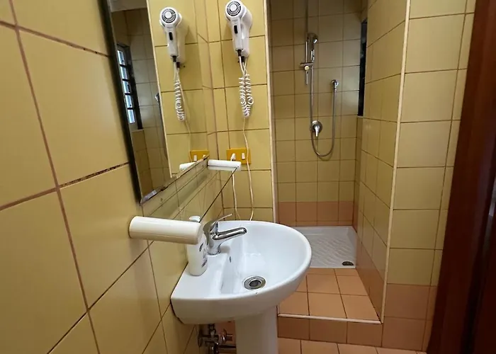 Near Termini Station 3*
