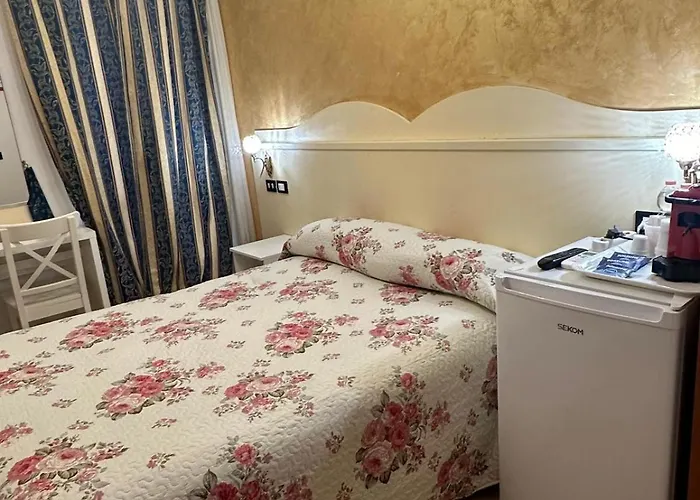 Near Termini Station Gasthuis 3*